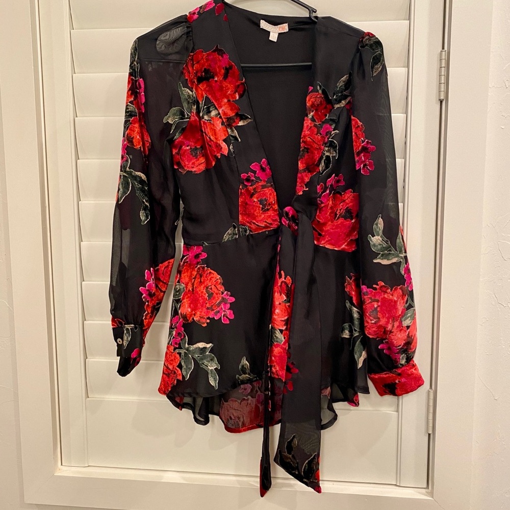 Gianni Bini floral top